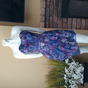 🆕️ GUESS Bombay Floral Asymmetrical Strapless Dress SIZE: 6